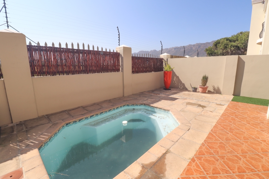 3 Bedroom Property for Sale in Gordons Bay Central Western Cape